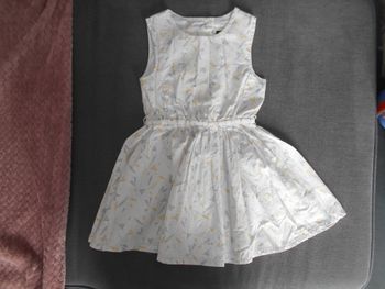 Robe (Kiabi), taille: 4 ans à 0,50 EURO
