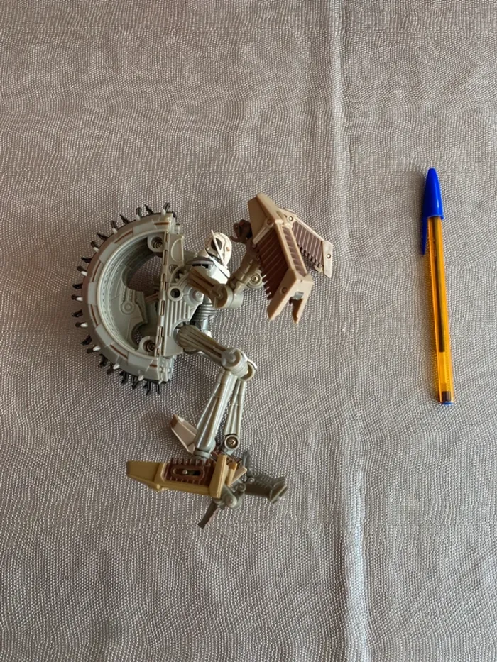 Figurine Star Wars Transformers - General Grievous Wheel bike - Hasbro 2005 - photo numéro 2