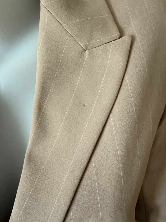 Blazer neuf avec étiquette beige à rayure taille 40 - photo numéro 9