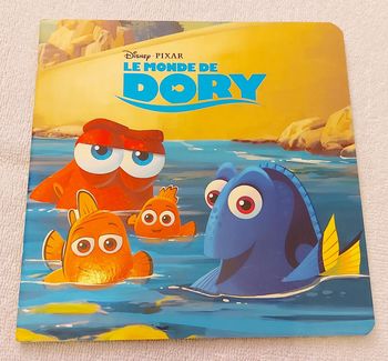 Livre le monde de dory