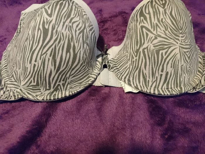 Soutien-gorge zébré - photo numéro 3