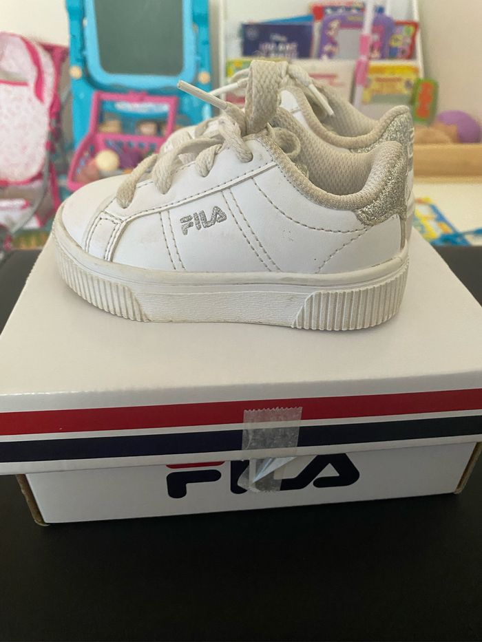 Basket fila  taille 20