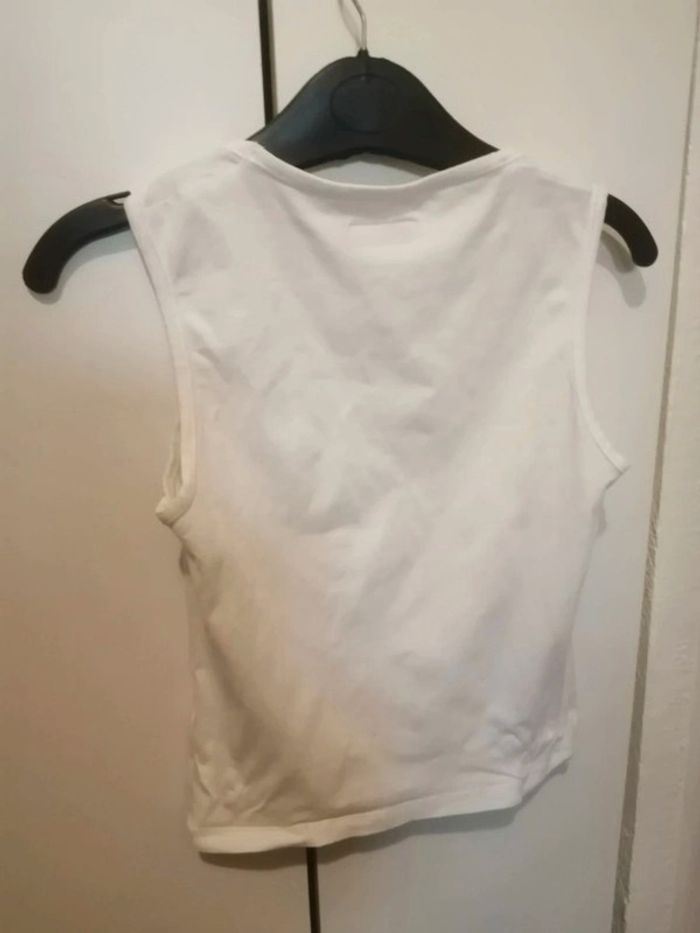 🌸Top blanc péplum sans manches à imprimés Taille 36 "Guess" 🌸 - photo numéro 3