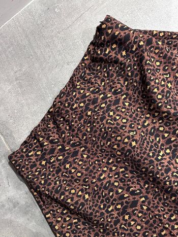Pantalon léopard 🐆 marron et noir taille L boutique indépendante 