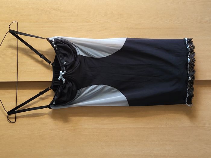 Nuisette NEUVE taille 38, 90D - photo numéro 10