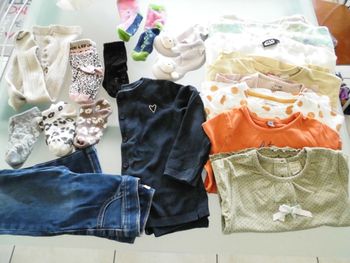 lot de vêtements fille 3ans