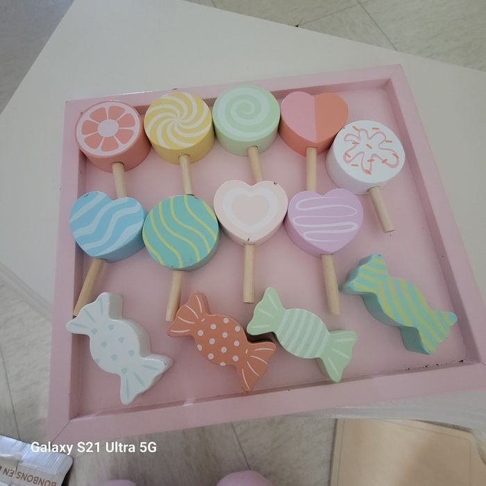 Jouet bonbon en bois - photo numéro 3