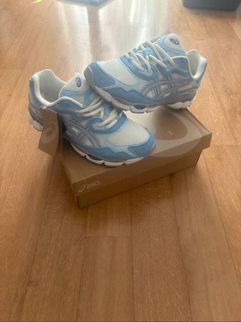 Asics gel nyc artic sky bleu taille 44 neuf
