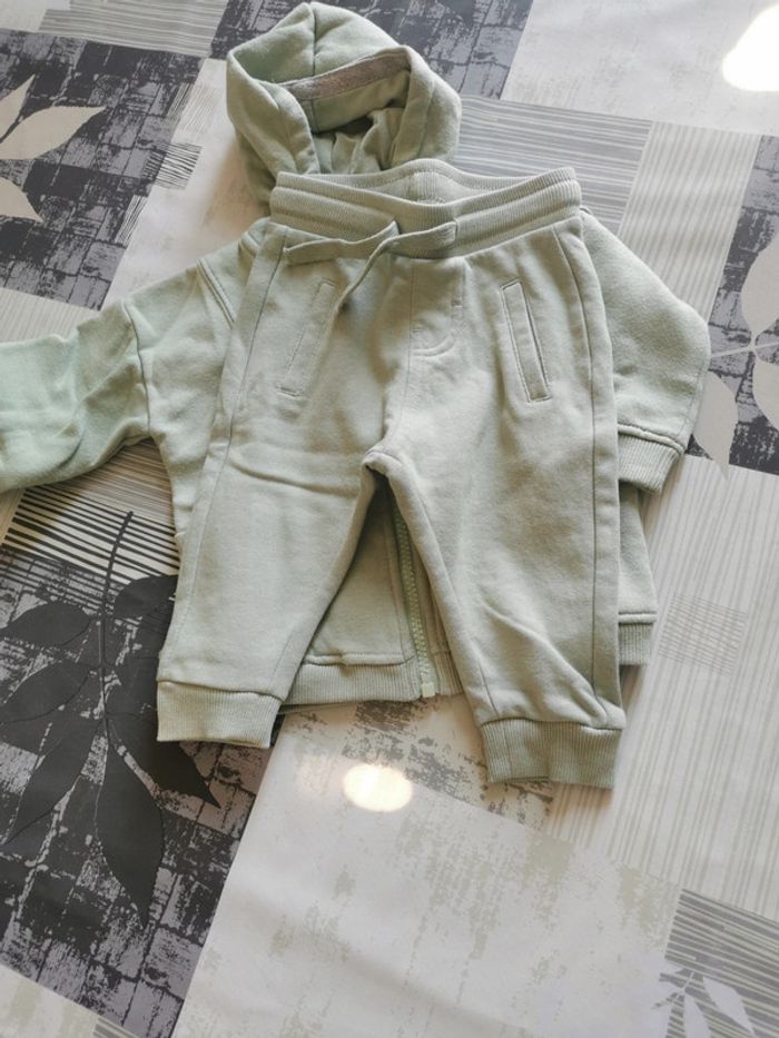 Ensemble survêtement - photo numéro 3