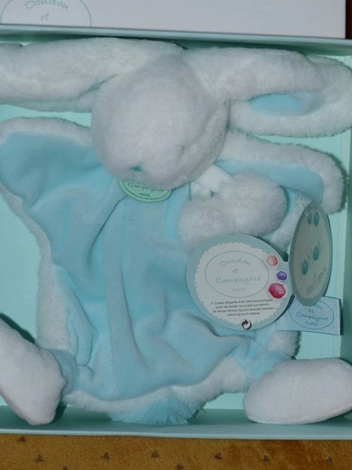 Doudou lapin pompon amande Doudou et compagnie 🐰neuf - photo numéro 2
