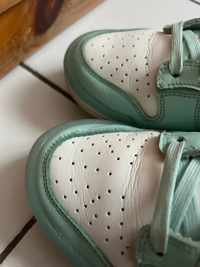 Basket Nike basse vert d’eau / bleu vert - photo numéro 5