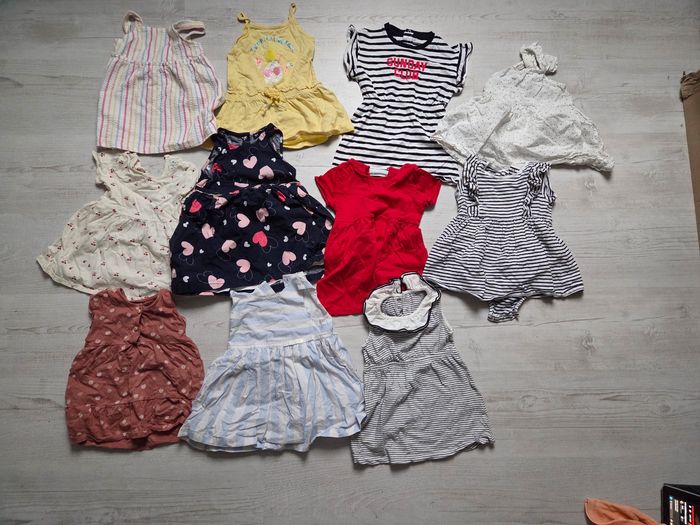 Gros lot de vêtements bébé 12 mois en tres bon état  (toutes saisons) - photo numéro 6