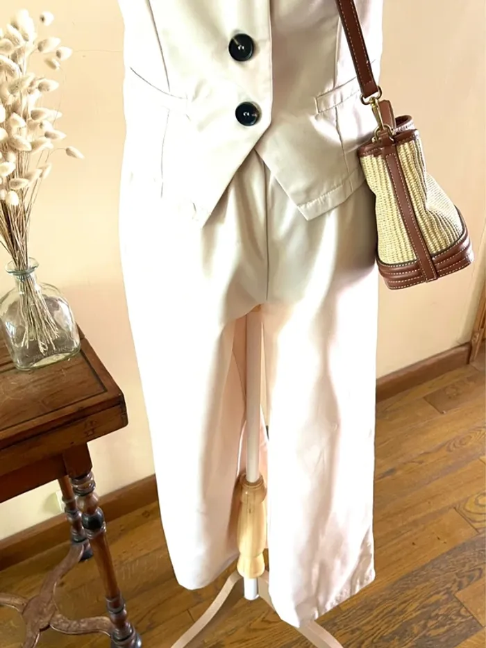 Sublime Ensemble Élégant Écru Neuf - Top & Pantalon - Taille S/M - photo numéro 7