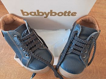 Babybotte profil bleu à lacets t22