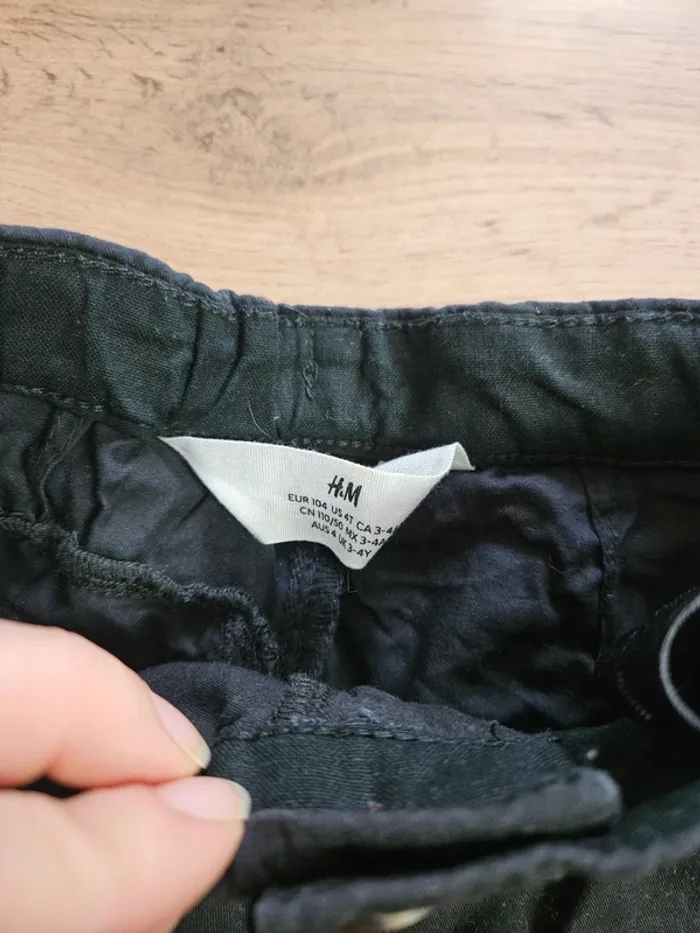 Lot de 4 short chino h&m 104 cm - photo numéro 3