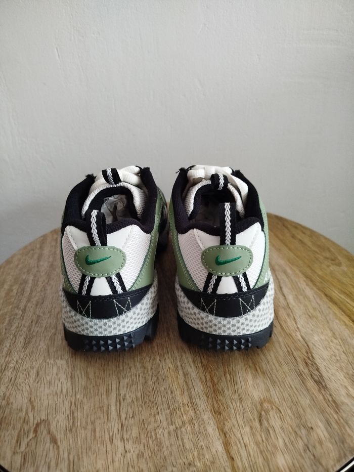 Baskets randonnée Nike T 38 - photo numéro 5