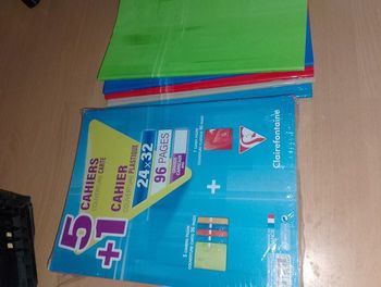 Lot de 6 cahiers clairefontaine 24x32 
96 pages