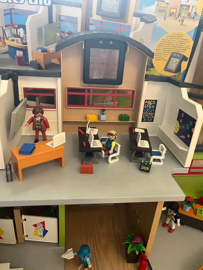 Collège Playmobil - photo numéro 2