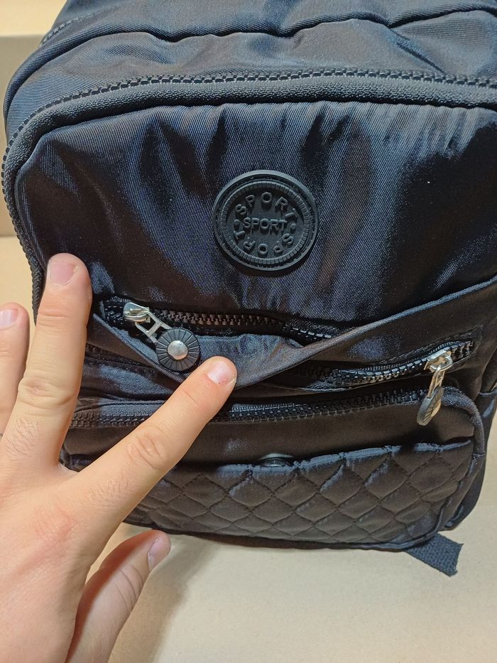 Sac à dos  noir en tissu satiné matelassé - photo numéro 2