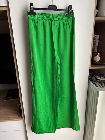 Pantalon fluide satiné  vert primark taille 34
