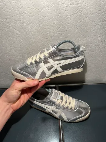 Asics Onitsuka Tiger Mexico 66 Kill Bill Argenté, Blanc, Crème - Style Rétro, Vintage - Taille 37