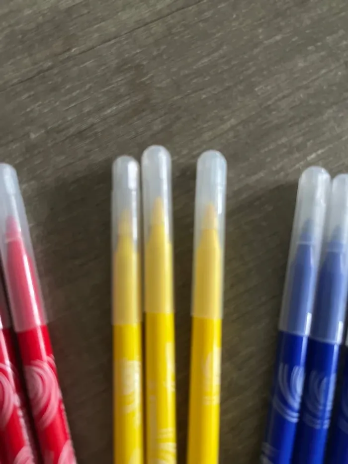 Lot feutres - photo numéro 3