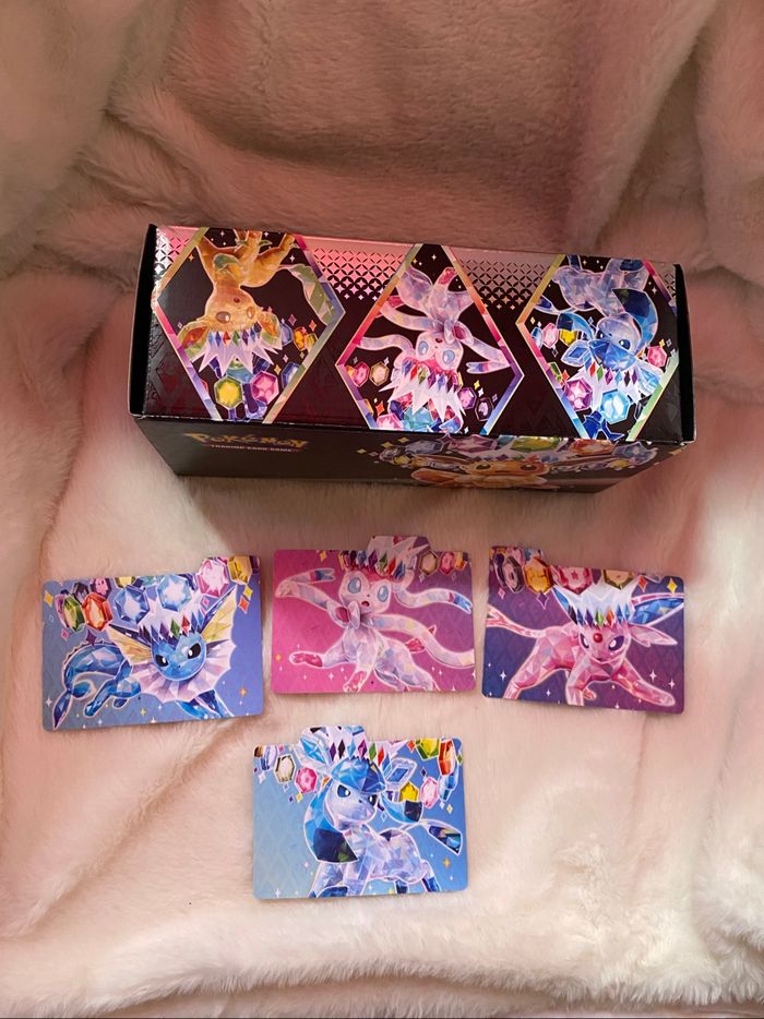 Boîte vide Pokémon evolution prismatique + séparateurs de cartes - photo numéro 5