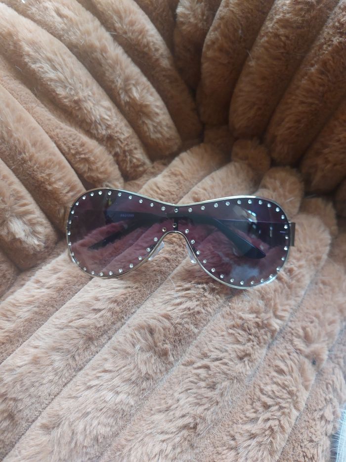 Lunettes de soleil pour femme - photo numéro 3