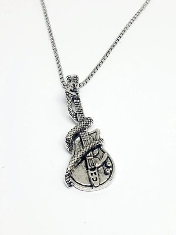 Pendentif guitare