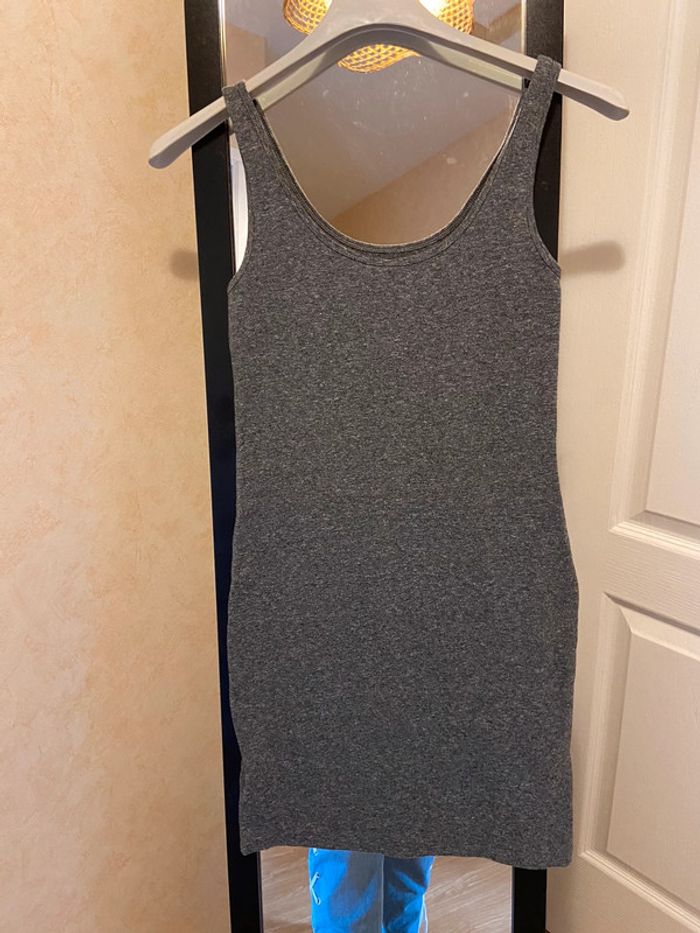 Robe uni grise - photo numéro 2