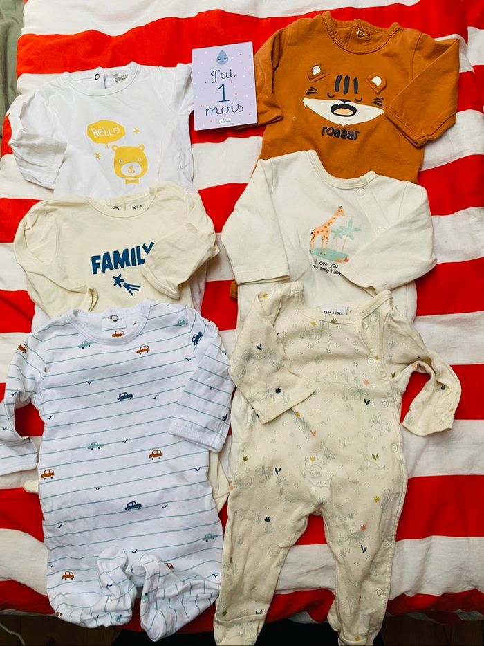 Lot 7 pyjamas léger en coton parfait etat