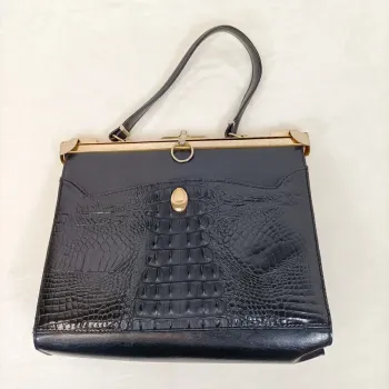 Sac à main vintage noir rigide style croco avec cadre doré - chic rétro S006
