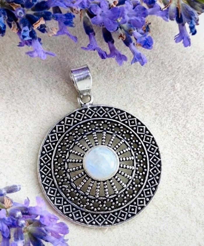 Pendentif pierre ronde - photo numéro 3