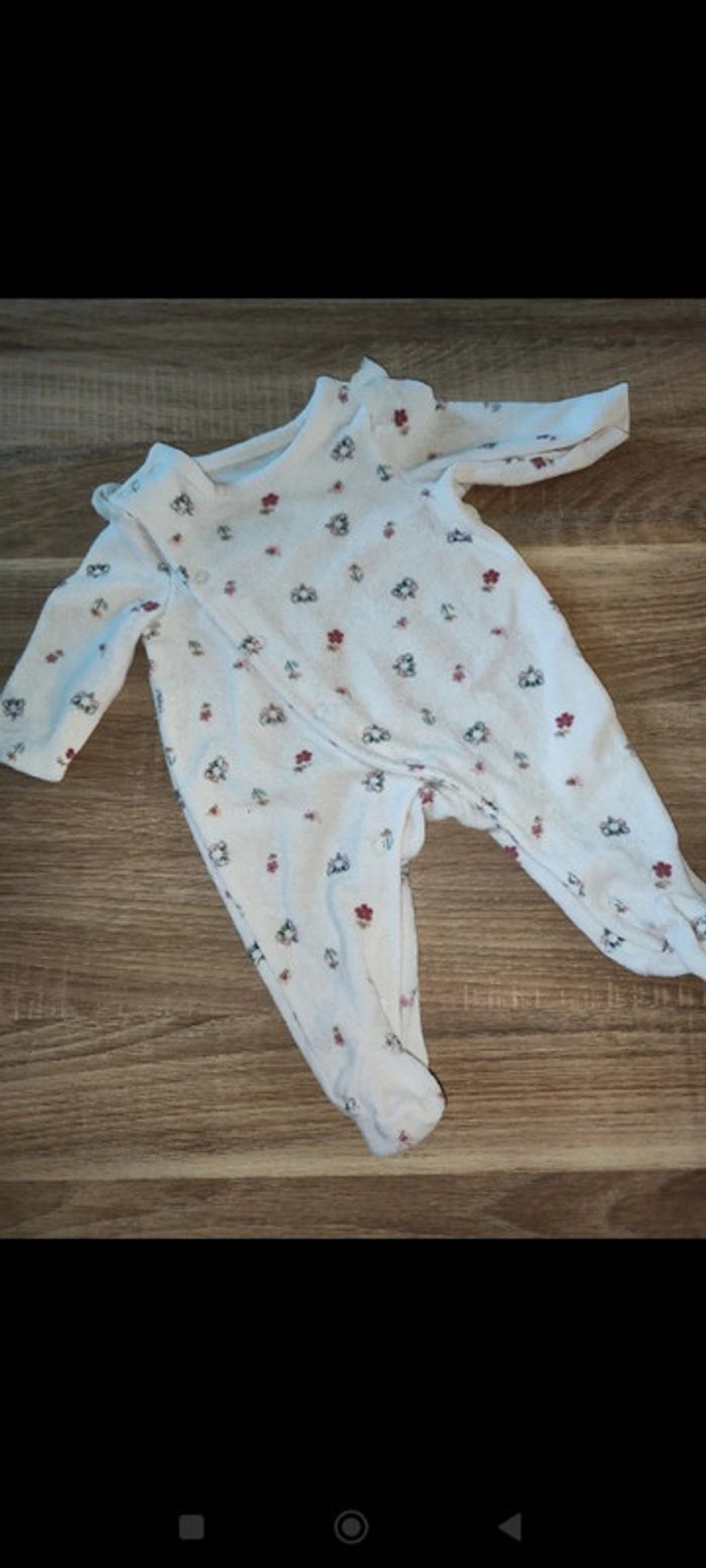 Lot de 14 pyjamas 1 mois