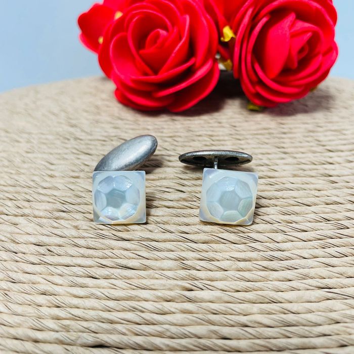 🔥 Modèle Rare. Boutons de manchettes à chaînette. Nacre véritable. Gravure ballon de football.