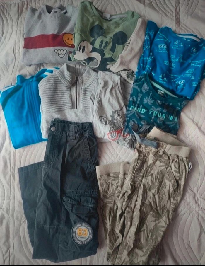 Lot enfants 8 ans ,