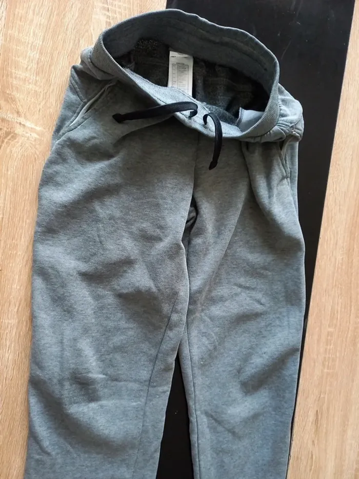 Jogging gris 10 ans - photo numéro 6