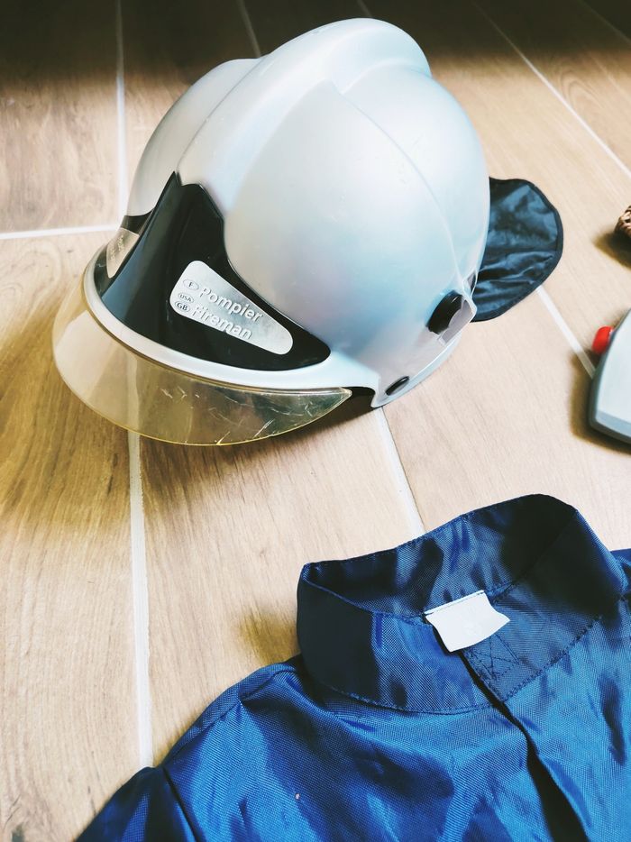 🚒Déguisement costume de Pompier avec accessoires pour enfant marque Oxybul - photo numéro 6