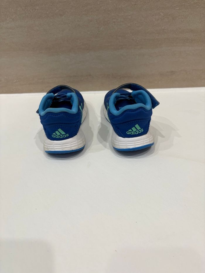 👟 Baskets enfant Adidas bleu – Très bon état ! - photo numéro 4