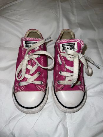 Converse enfant rose fushia pointure 25