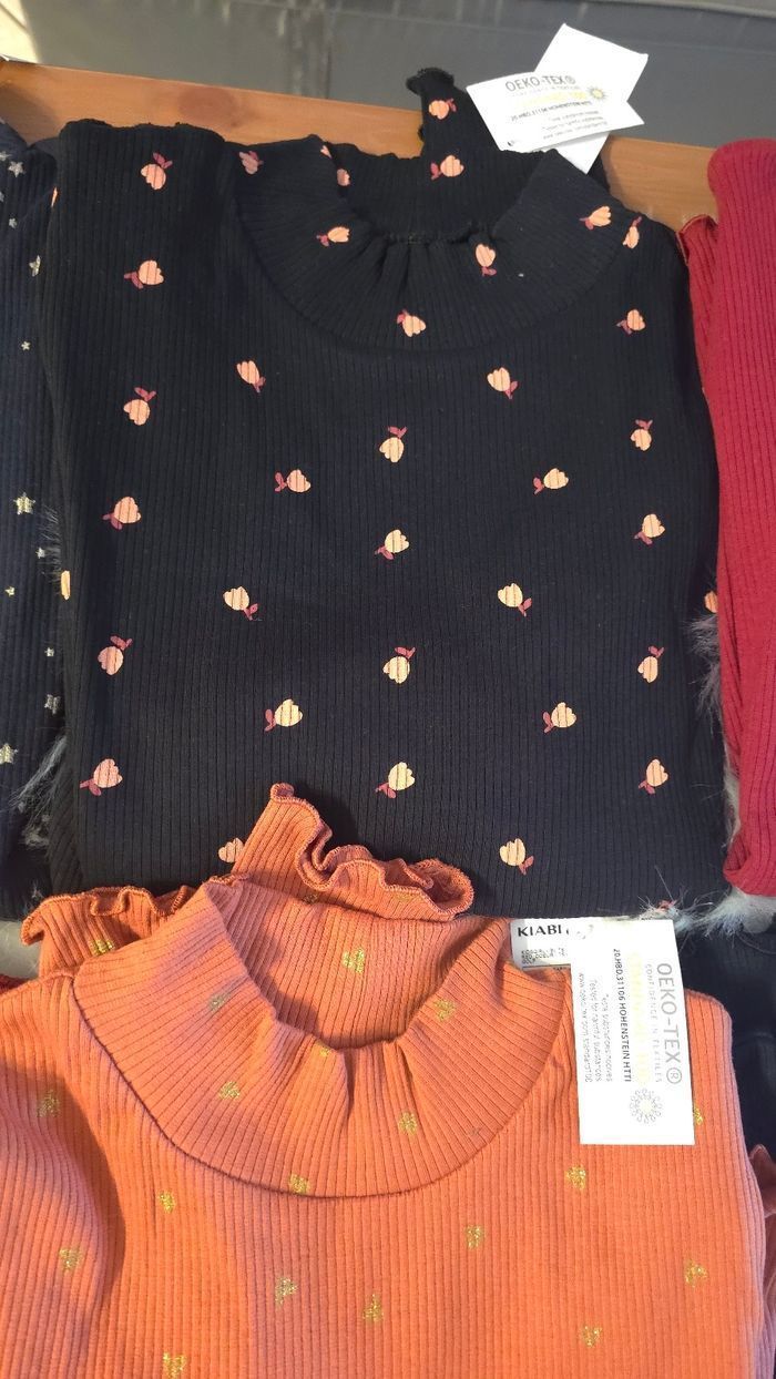 (Neufs non portés)🏷🤩🥰 lot teeshirts col montants 12 ans fille 🤩🩷🥰 - photo numéro 5