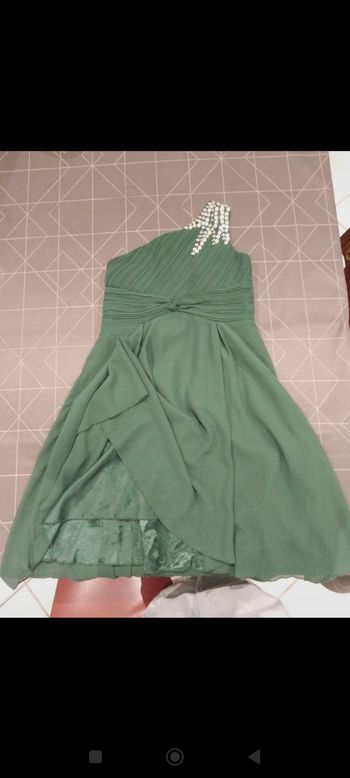 Robe verte pour fête