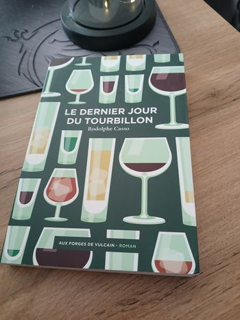 LIVRE LE DERNIER JOUR DU TOURBILLON DE RODOLPHE CASSO
