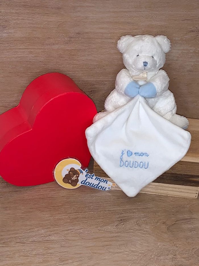 DDC147 doudou et compagnie ours