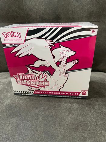 Pokémon JCC - Coffret Dresseur d'Elite - EV 10.5 Foudre Blanche