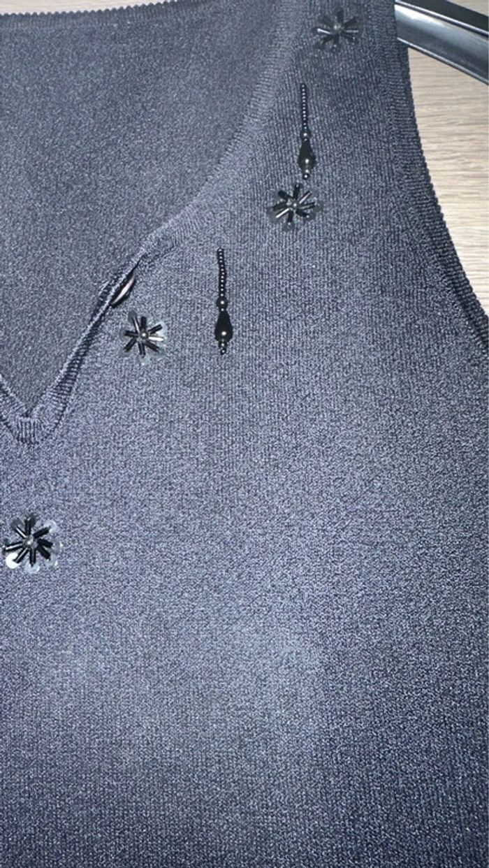 Joli haut avec breloques - photo numéro 5