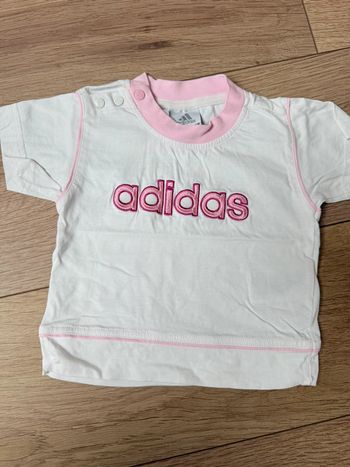 Tee shirt Adidas en 6mois