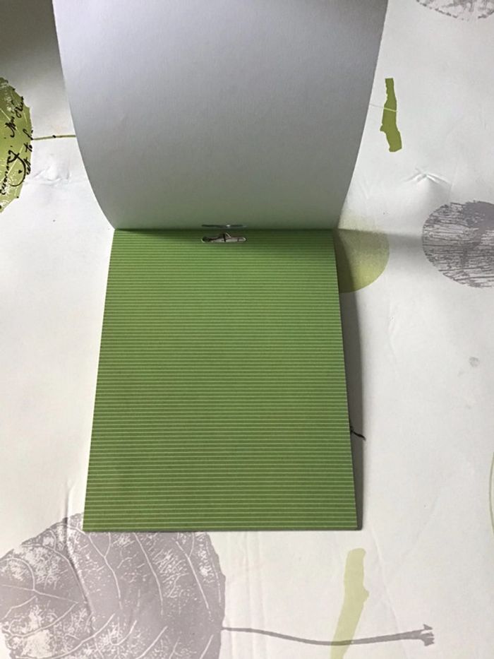 Livre 10 coloriages et 10 feuilles de couleur et motifs - photo numéro 4