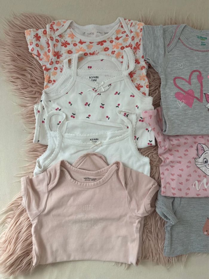 Lot de vêtements été deux ans - photo numéro 2