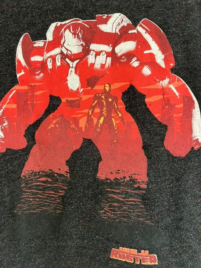 Tee shirt Avenger 6/7 ans - photo numéro 3